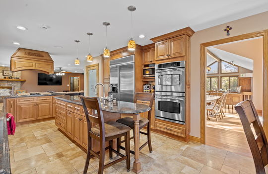 HD_1759764435671_32_web_or_mls_IMG_7105