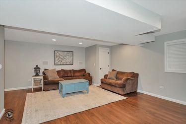 HD_1780697578279_28_Family_Room