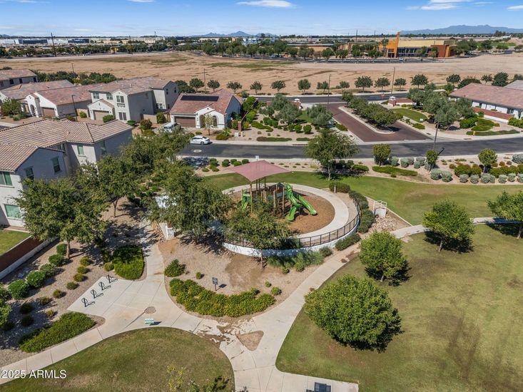 008_20251022014852756478000000-o