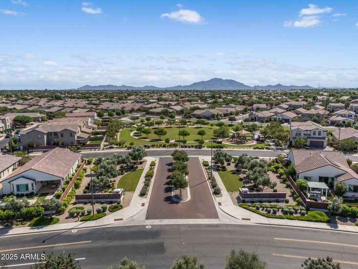 012_20251022014846510208000000-o