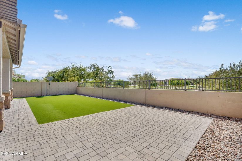 026_20251022014810248387000000-o