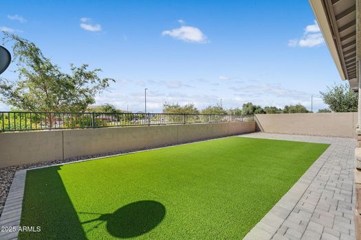 027_20251022014808346720000000-o