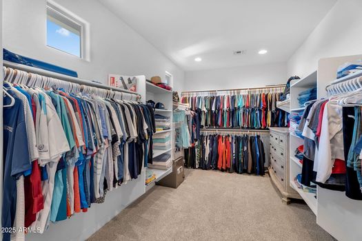 043_20251022014746501743000000-o