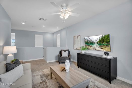 056_20251022014730051521000000-o