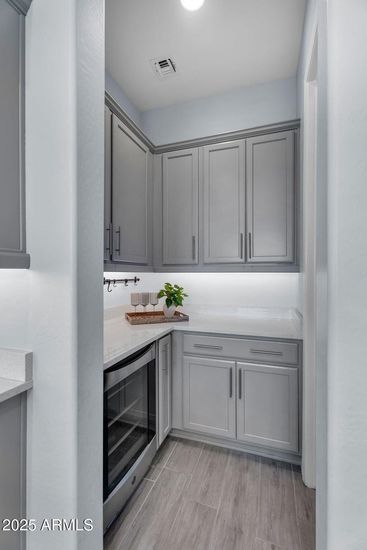 064_20251022014721371197000000-o