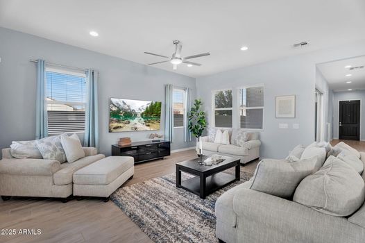 073_20251022014711047142000000-o