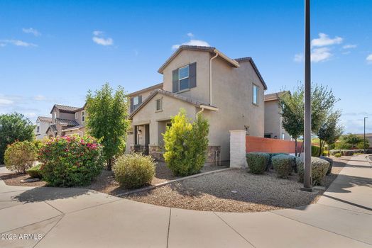 20251022014705182869000000-o