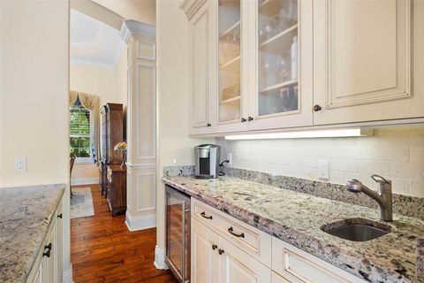 Nosey Neighbor Placeholder Photo (7512 CROSSHILL COURT) &#8211; 57