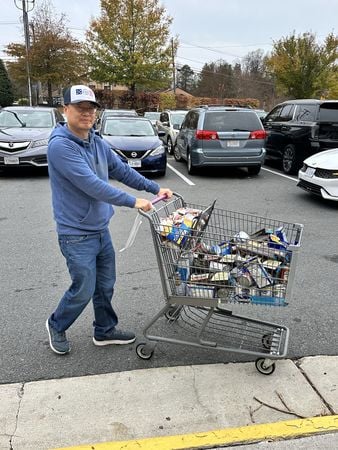 11-15-2025_food-drive6