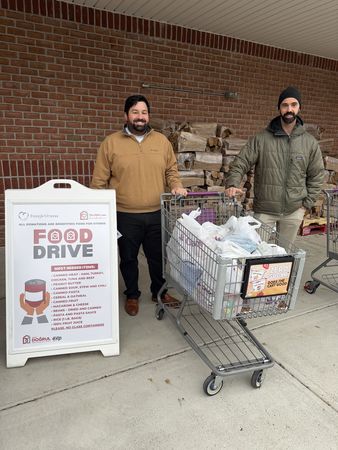 11-15-2025_food-drive8