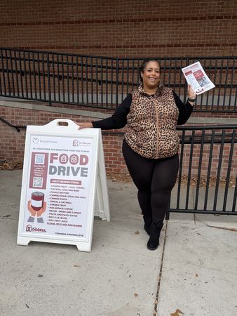 11-15-2025_food-drive9