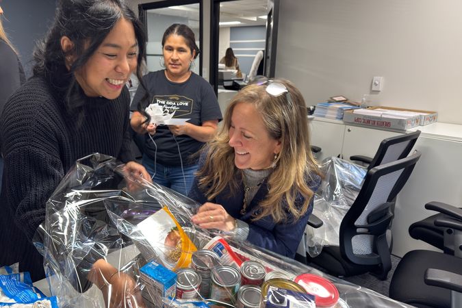 thanksgiving-giveaway-2025-1