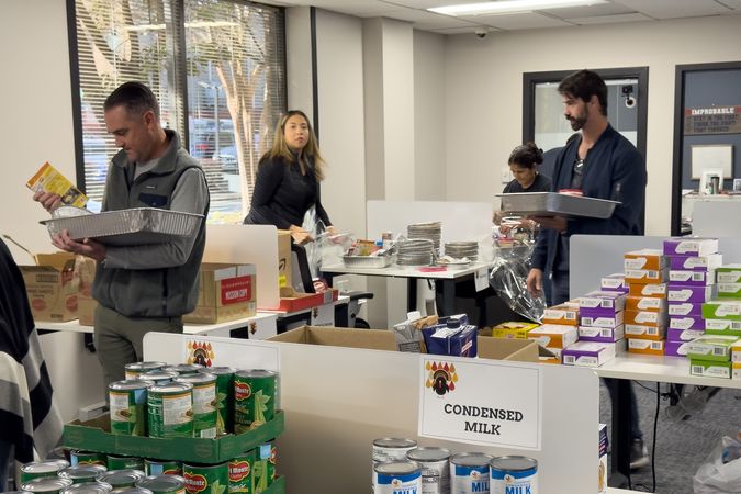 thanksgiving-giveaway-2025-7