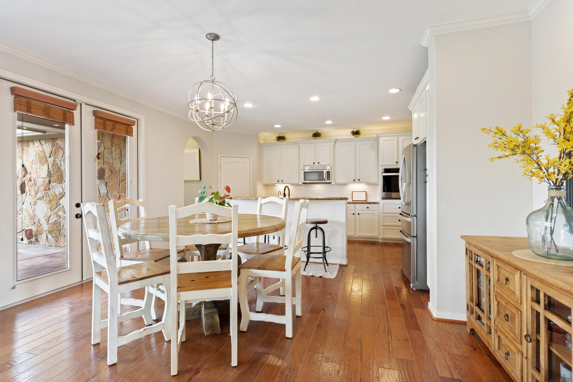 modern bright kitchen dining 1