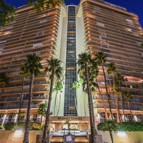 A Jewel Box In The Sky: Regency Towers 7D