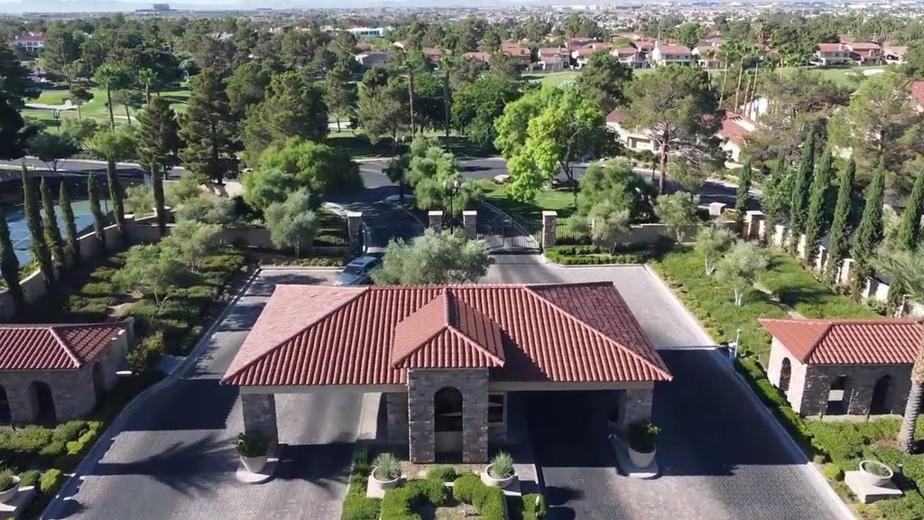 Red And White Modern Minimalist Top 5 Shocking Moments YouTube Thumbnail - 2025-11-07T100224.243