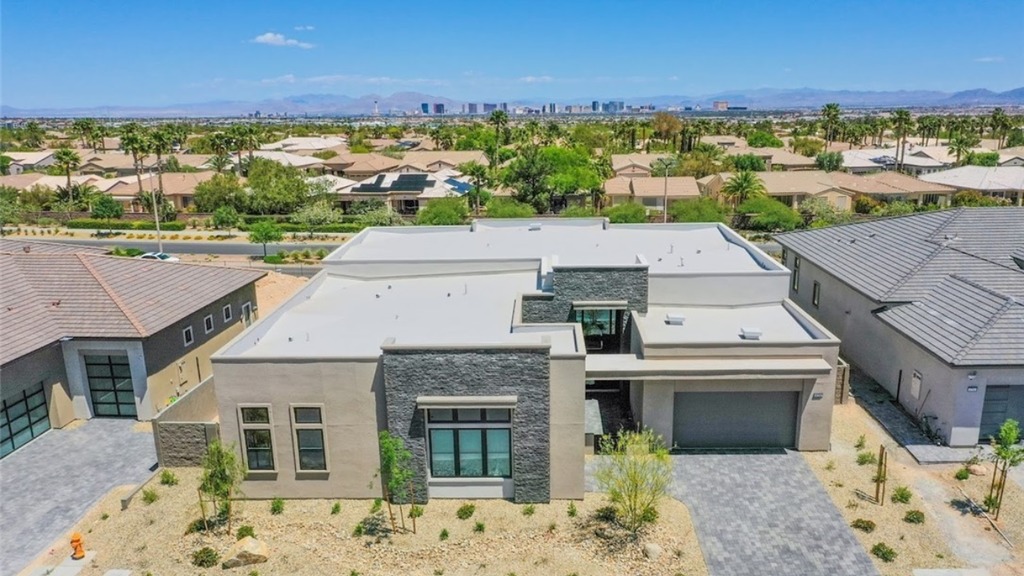 Red And White Modern Minimalist Top 5 Shocking Moments YouTube Thumbnail - 2025-11-19T170507.262