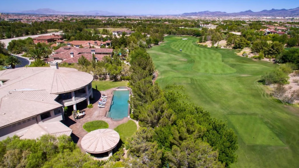 Red And White Modern Minimalist Top 5 Shocking Moments YouTube Thumbnail - 2026-01-28T141123.466