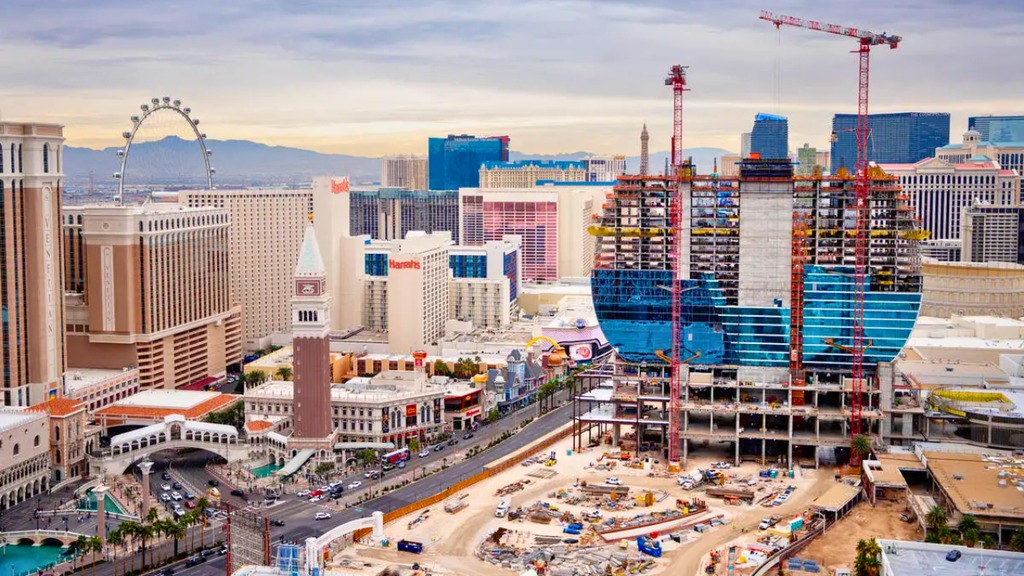 Red And White Modern Minimalist Top 5 Shocking Moments YouTube Thumbnail (19)