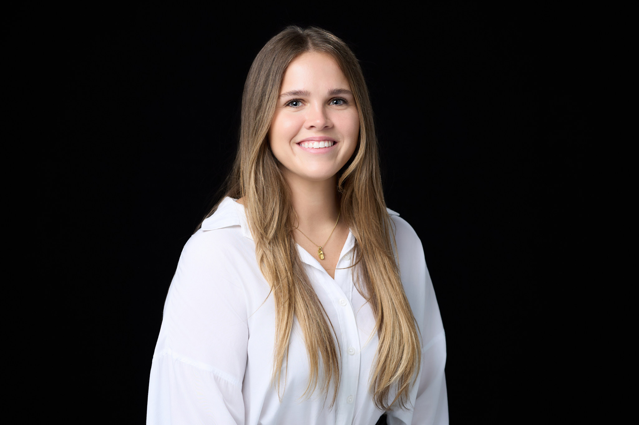 (Admin) Simmons_Madison_403-0311-Retouched