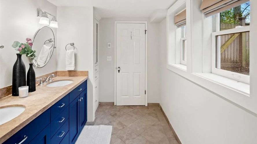 2226 12th Avenue E - Gallery Image 10