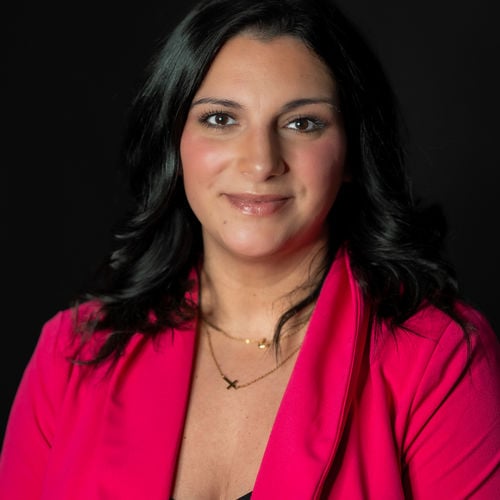 Elena Mercedes