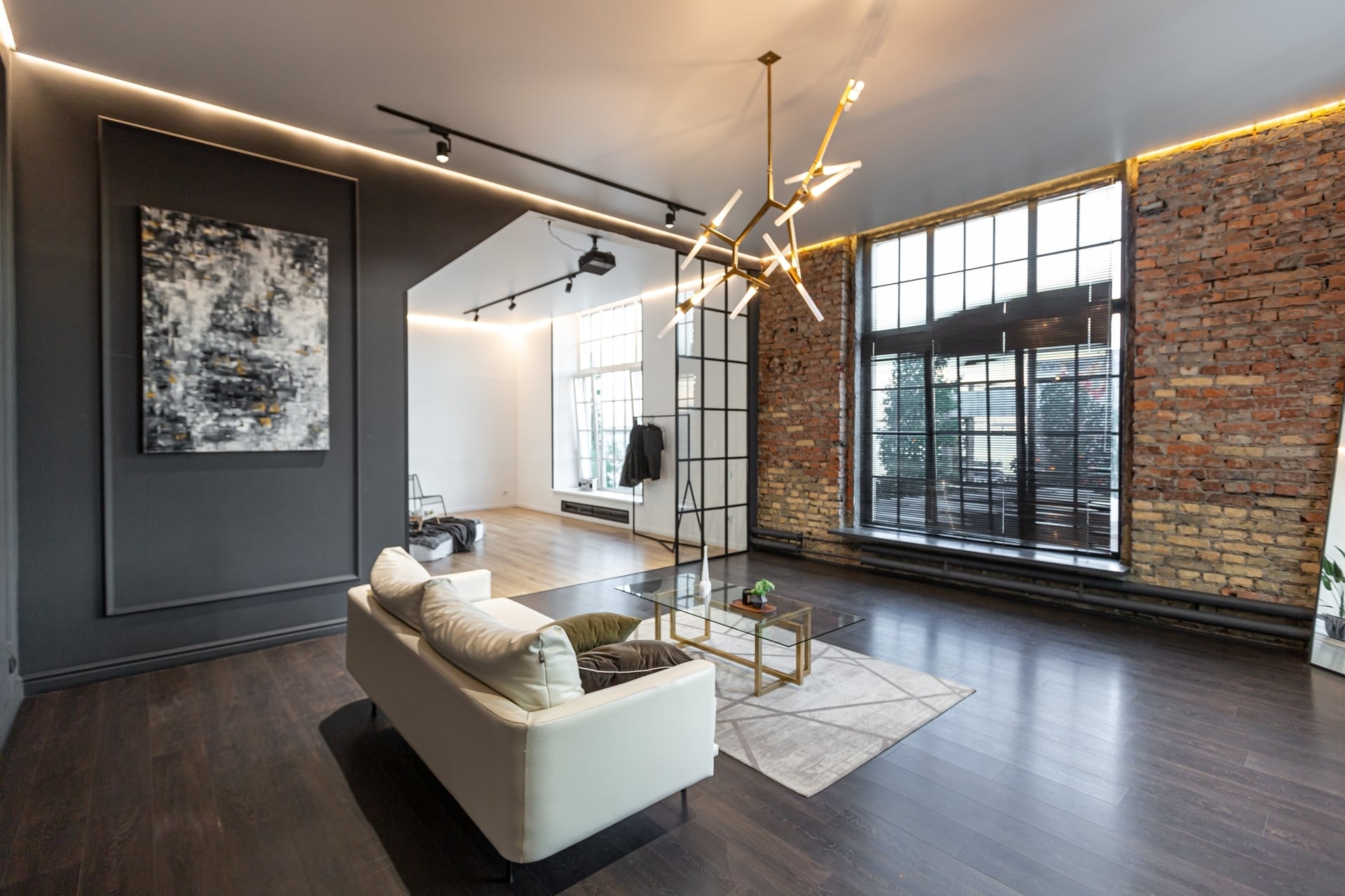 shutterstock_2484076501