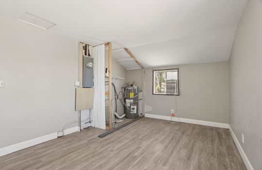 16-web-or-mls-E Avenue J12-S2507-016