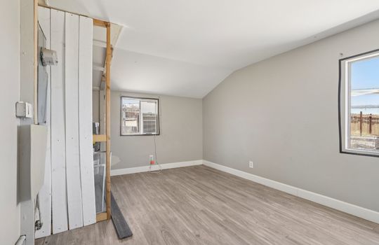 17-web-or-mls-E Avenue J12-S2507-017