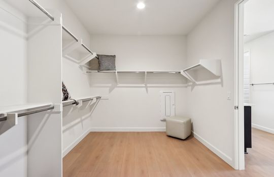 28-web-or-mls-Malva Rosa Dr-2006-029