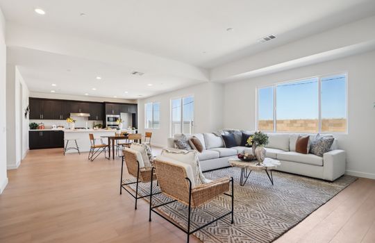 6-web-or-mls-Malva Rosa Dr-2006-007