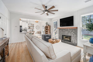 006_113_windsong_tr52_562