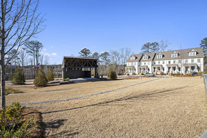 048_646_brashy_stre_neighborho03_346