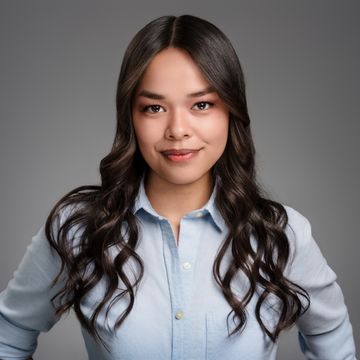 Leah Santa Ana