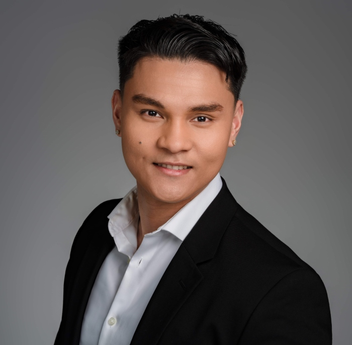 Neil Pilaspilas photo