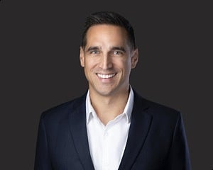 chrisss (1)-modified