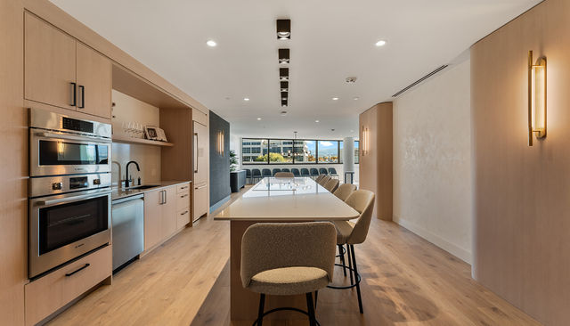 414 3316 Lakeshore Rd