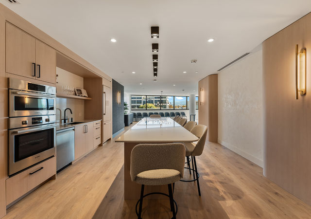 414 3316 Lakeshore Rd