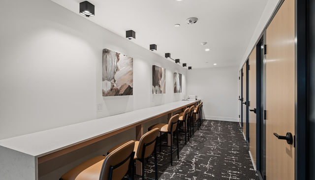 414 3316 Lakeshore Rd