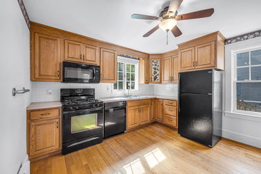 15-web-or-mls-31_Homecrest_6336