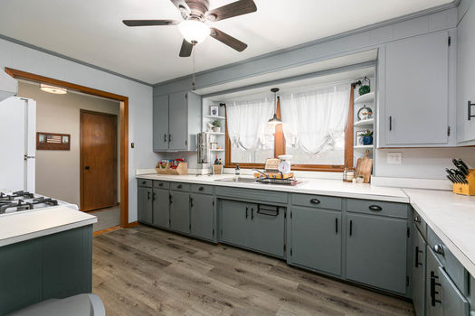 24-799 mahon rd, Columbia-domophotos.com