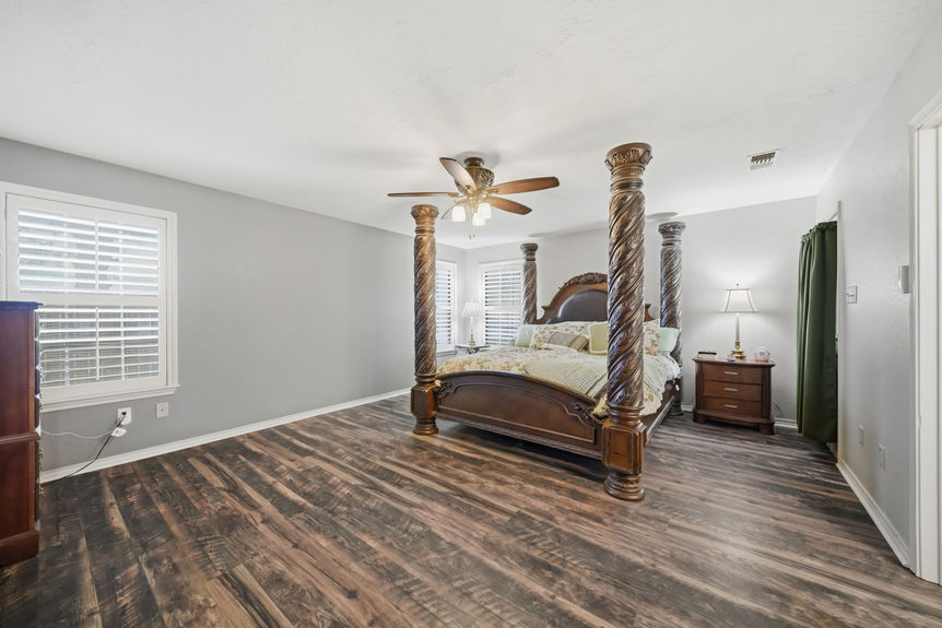11 - 1152 McNutt