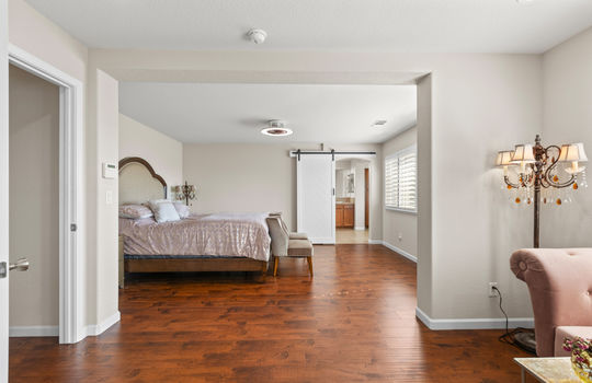 2 Donson Court-30