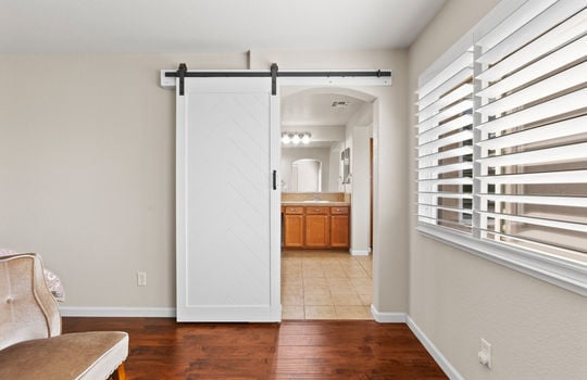 2 Donson Court-33