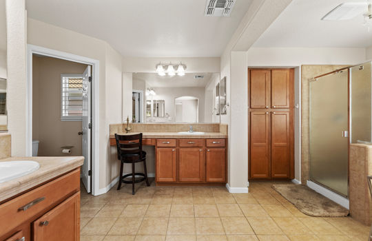2 Donson Court-35