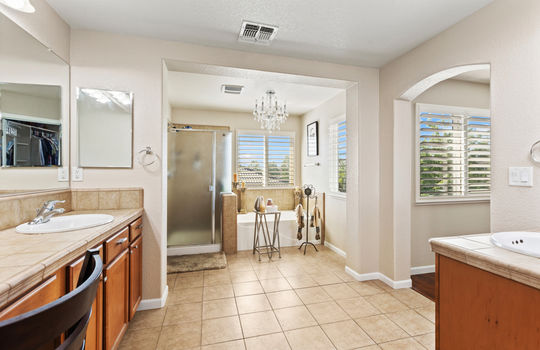 2 Donson Court-38