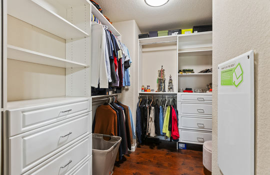 2 Donson Court-39