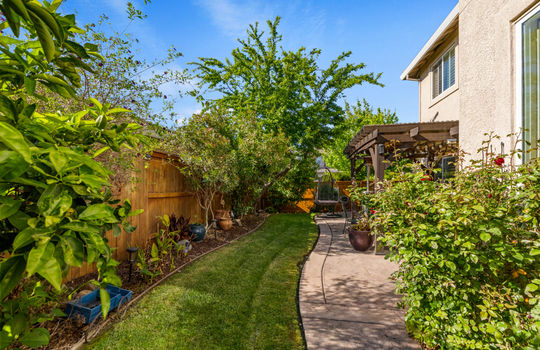 2 Donson Court-51