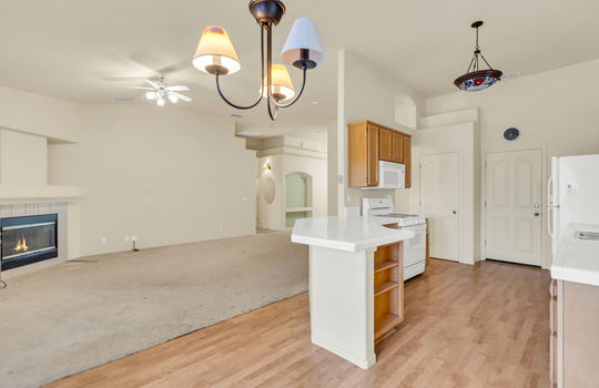 9311 Lakepoint Drive-14