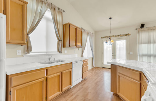 9311 Lakepoint Drive-17